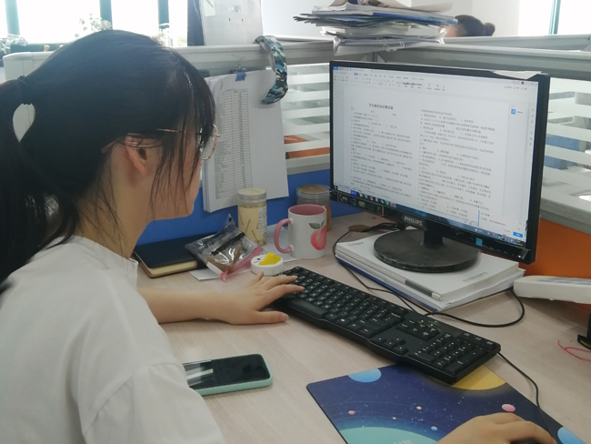 以考促學(xué)、以學(xué)促廉